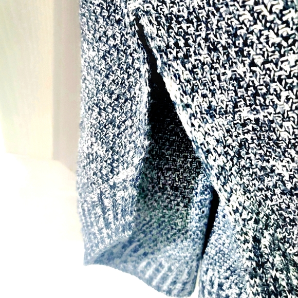 Rue21 Women Pullover Sweater Woven Black w/Silver Size L - Picture 6 of 10